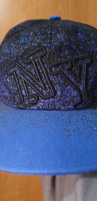 Gorra New Yorker original broche strapback.