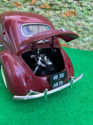 Renault 4CV – Solido – Escala 1:17