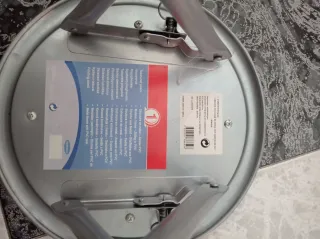 Taburetes metálicos naranjas (2 unidades)