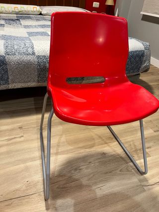 2 Sillas de Escritorio Infantiles