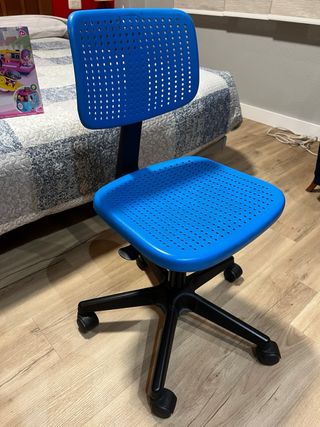 2 Sillas de Escritorio Infantiles