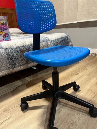 2 Sillas de Escritorio Infantiles