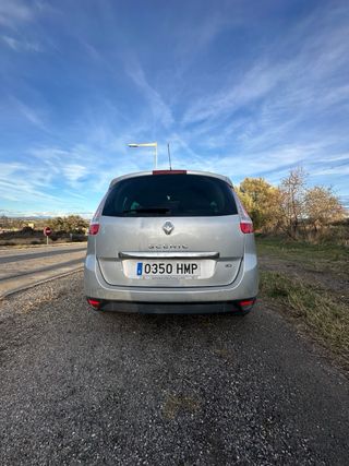 Renault Grand Scenic 2012