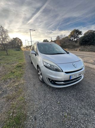 Renault Grand Scenic 2012