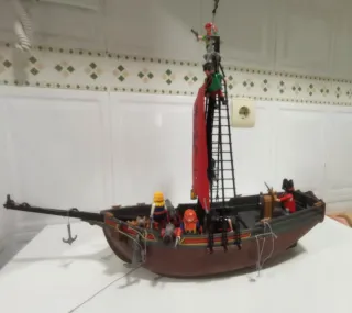 Barco Pirata Playmobil con figuras