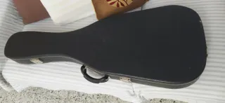 Estuche para guitarra