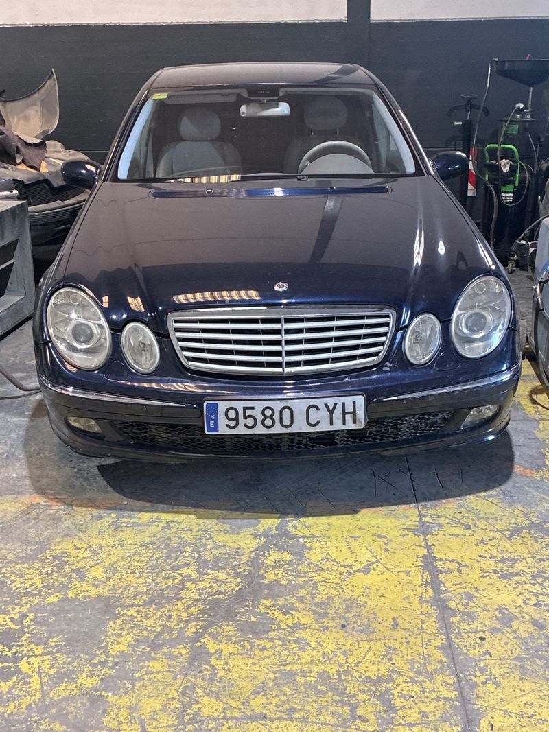 mercedes clase e - foto 1