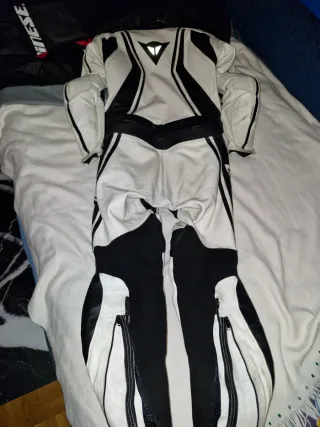 Mono Dainese Laguna Seca T48 2 piezas