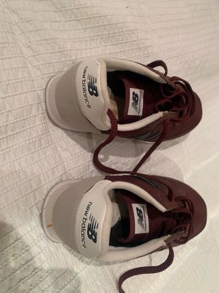 Zapatillas New Balance Mujer, color granate