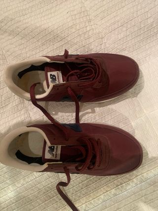 Zapatillas New Balance Mujer, color granate