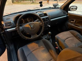 Renault Clio 2005