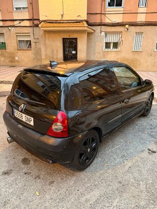 Renault Clio 2005