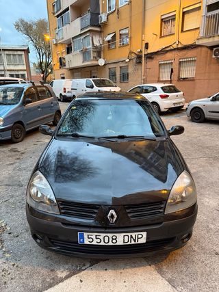 Renault Clio 2005
