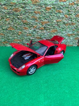 Ferrari 599 GTB (2006) – Hot Wheels - Escala 1:18