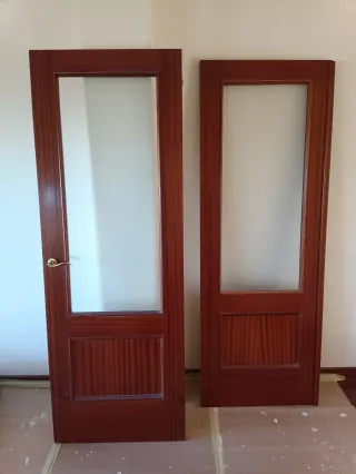 Puerta de madera interior