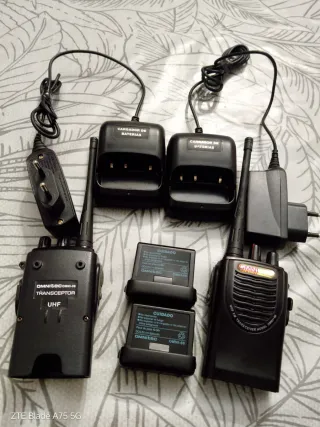 2 Walkie Talkies Omni Tec PMR Negros