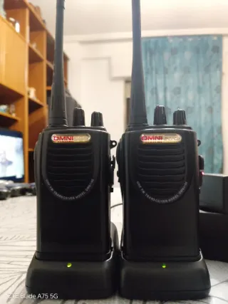 2 Walkie Talkies Omni Tec PMR Negros