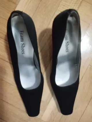 2 pares de Zapatos negros MARYPAZ para bodas