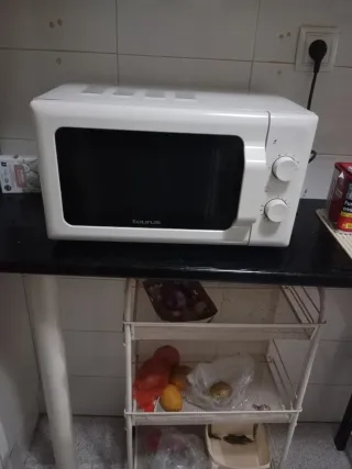 Microondas Taurus blanco