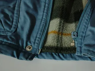 Giubbotto bimbo blu con disegno