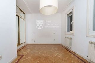 Piso en venta en Trafalgar en Madrid