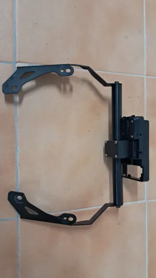 Soporte móvil GPS CBF 600S/1000S. Honda varadero