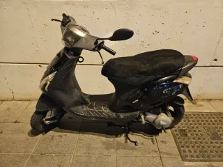 Piaggio Zip 49cc refrigerada por agua