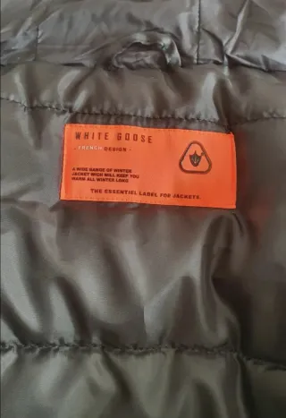 Abrigo acolchado largo negro