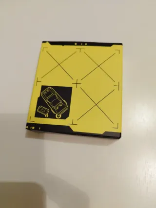 Cyberpunk 2077 PS4 precintado + llavero coche