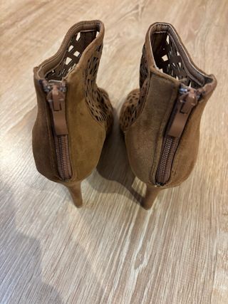 Sandalias Botín Marrones