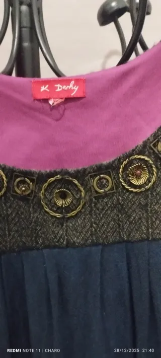 Vestido estampado floral negro y rosa