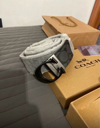 Cinturón + Cartera COACH