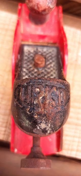 Cepillo antiguo de carpintero. Como nuevo.