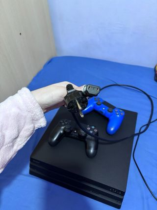 PlayStation 4 Pro (PS4 Pro) Negra 1 TB