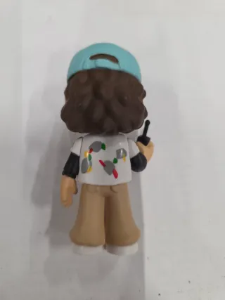 Figura Dustin Stranger Things Mystery Mini