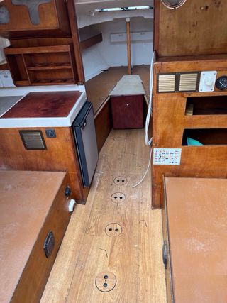 Velero Super Mistral 7m CAMBIO por coche con ITV