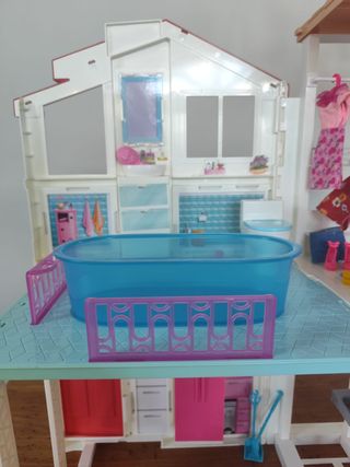 Casa delle Bambole Barbie con Accessori