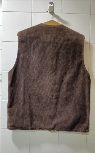 Chaleco de caza de pana marrón