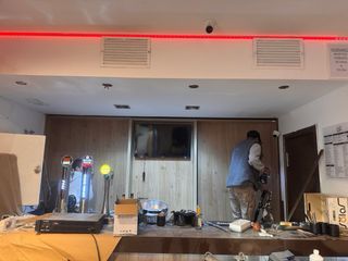 Carpintería madera: puertas y tarimas