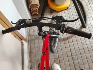 Bicicleta Infantil Btwin Roja 20 Pulgadas