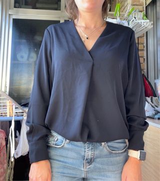 Blusa azul manga larga