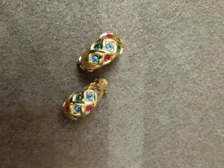 Pendientes dorados clip vintage multicolor