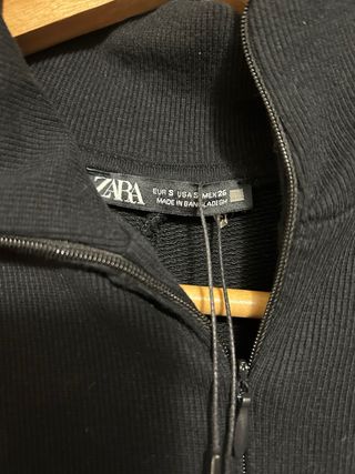 Mono Zara negro manga larga