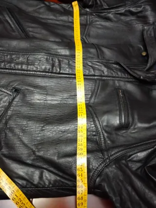 Chaquetón de piel negro