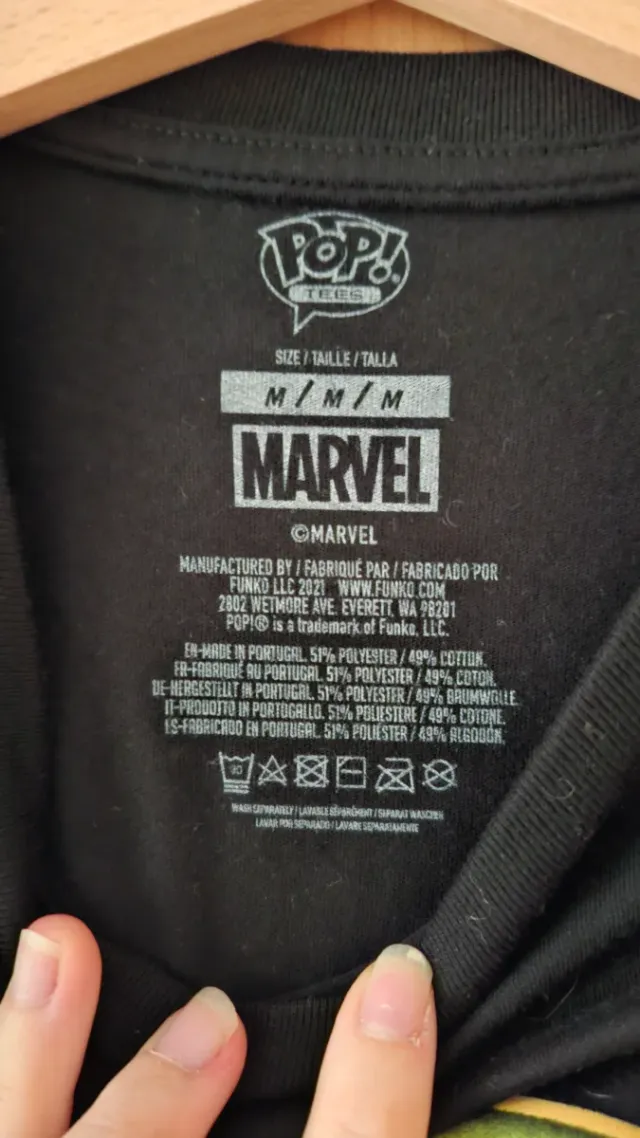 Funko Pop Captain Marvel 427 y camiseta Marvel