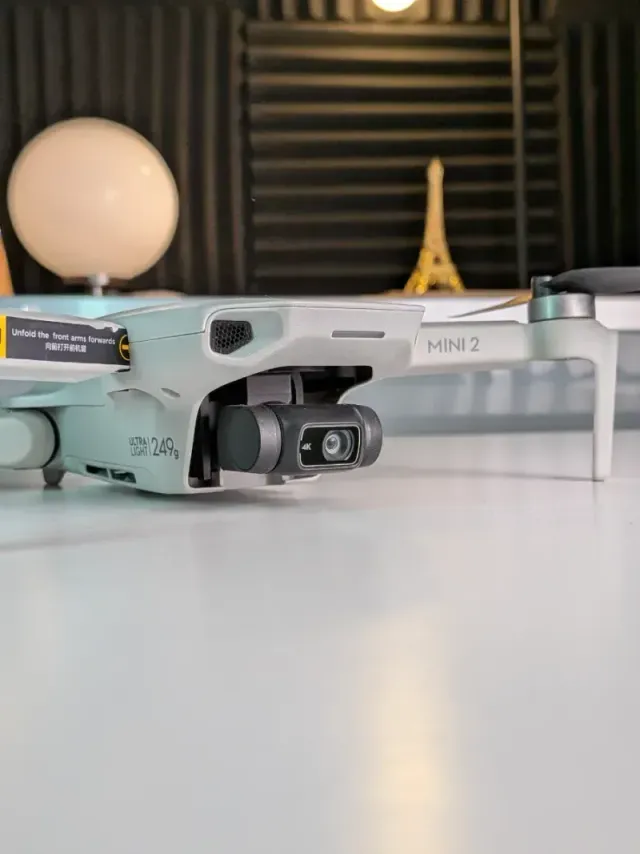 IMPECABLE | DJI Mini 2 Fly More Combo