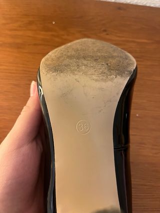 Tacones negros charol