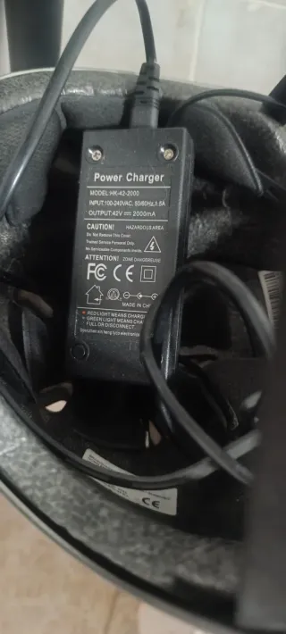 Patinete eléctrico con asiento infantil homologado