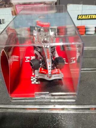 Scalextric McLaren MP4-22 Alonso