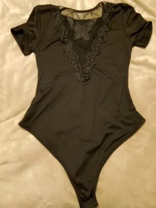 Body elegante manga corta mujer